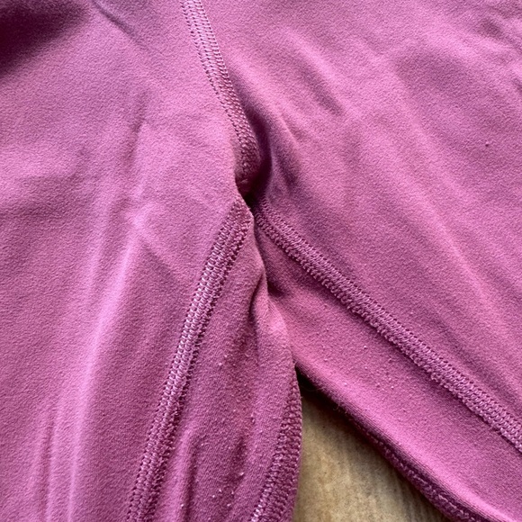 28" Align Lululemon leggings size 4 - Picture 2 of 5